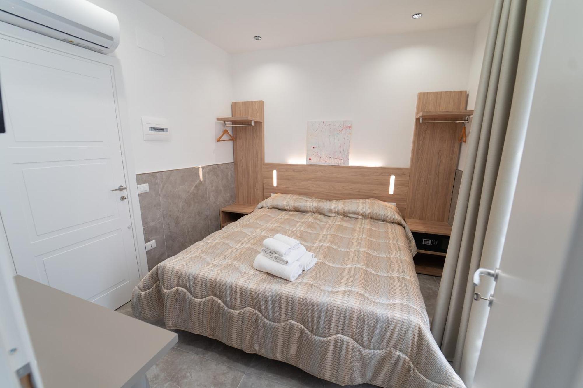 Toledo H, Naples Historical Center, By Clapa Group Hotel Cameră foto